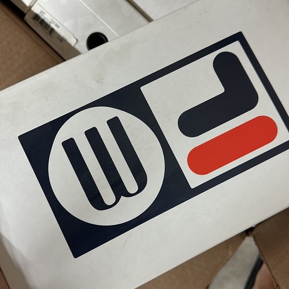 Melissa X FILA Men’s Sneaker - Picture 4 of 5